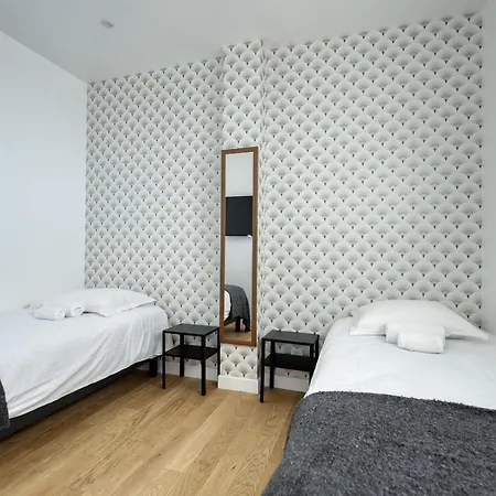 Superb Large And New 4bds Flat - Heart Of 10 Apartment Paris