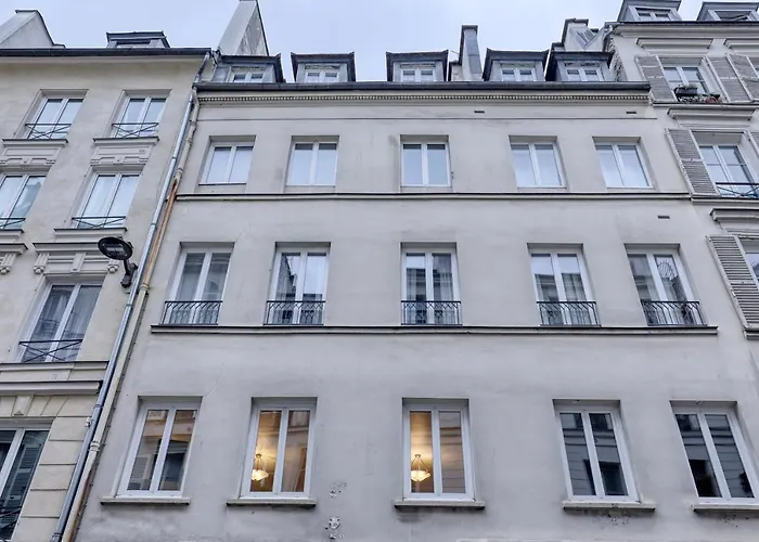 Superb Large And New 4bds Flat - Heart Of 10 Апартаменты *